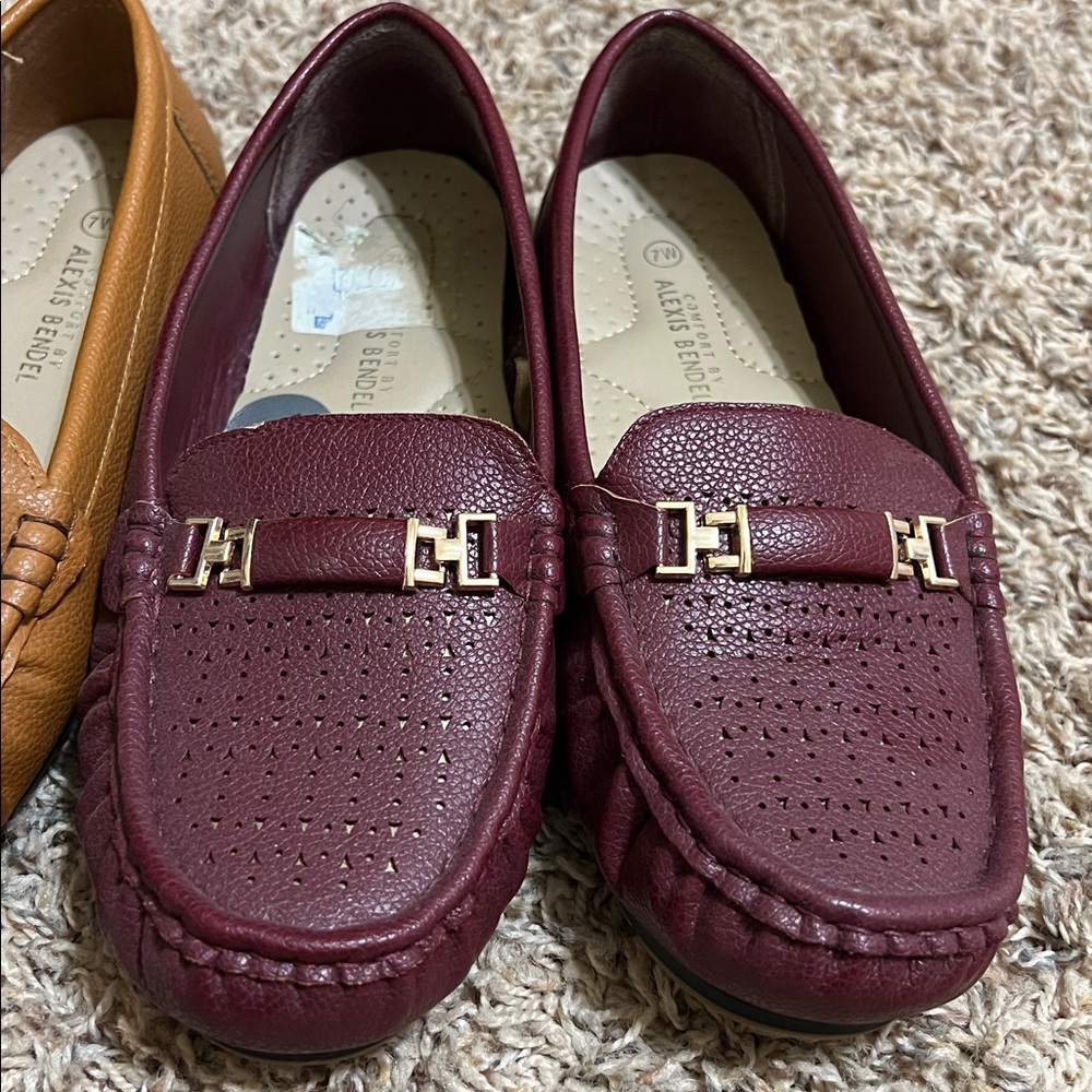Alexis Bendel Women's Camel Brown and Burgundy Comfort Loafers 7 Wide - Picture 2 of 8